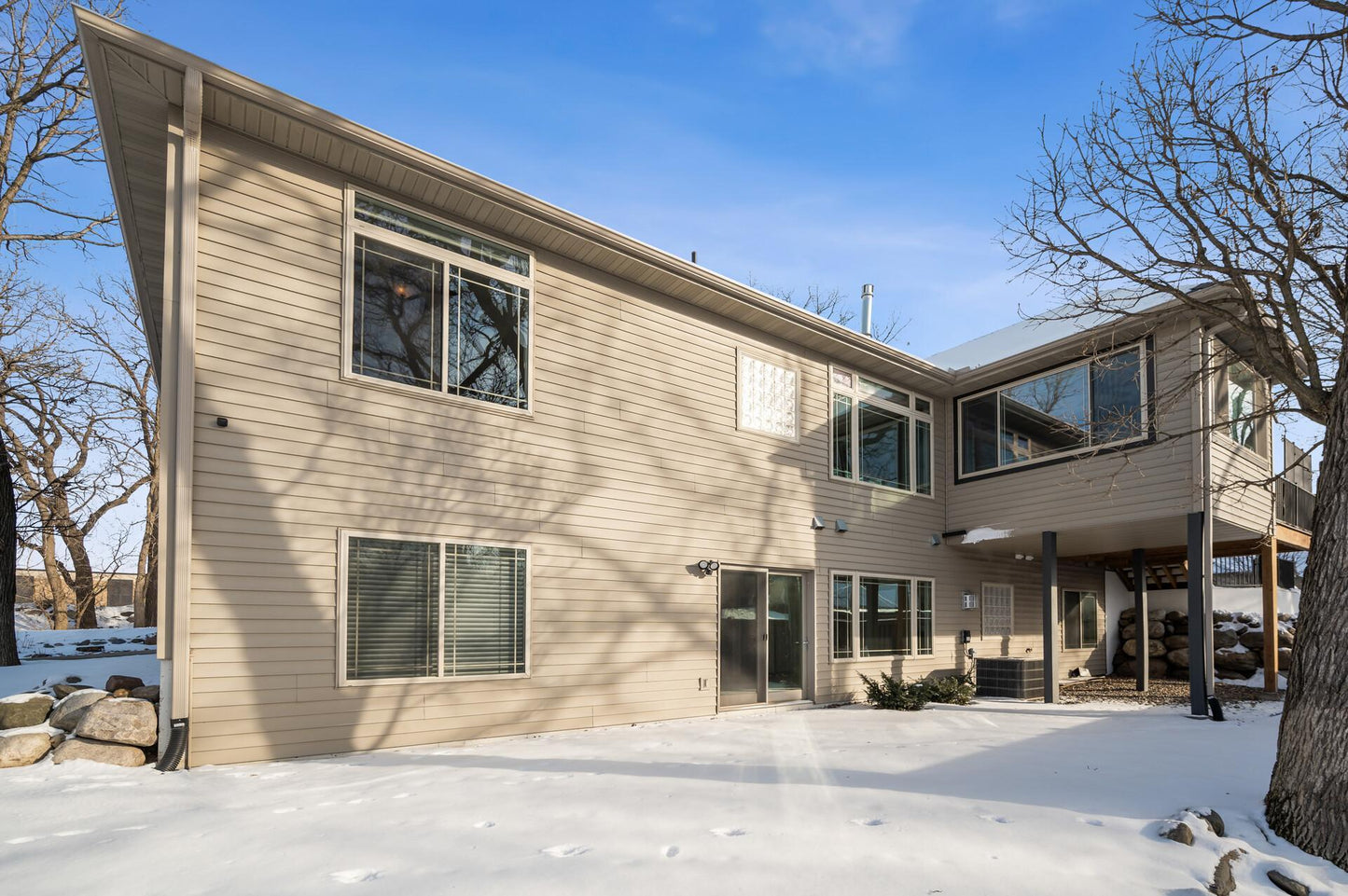 3817 Kings Wood Trail, Eagan, MN 55122