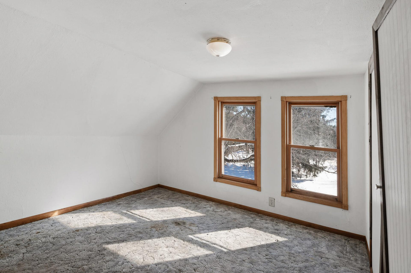 25602 Rum River Drive, Isanti, MN 55040