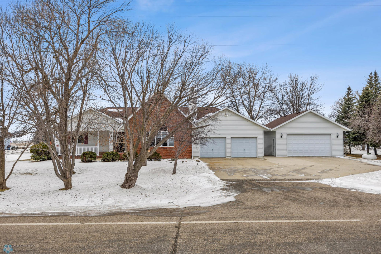 927 50th Street, Moorhead, MN 56560