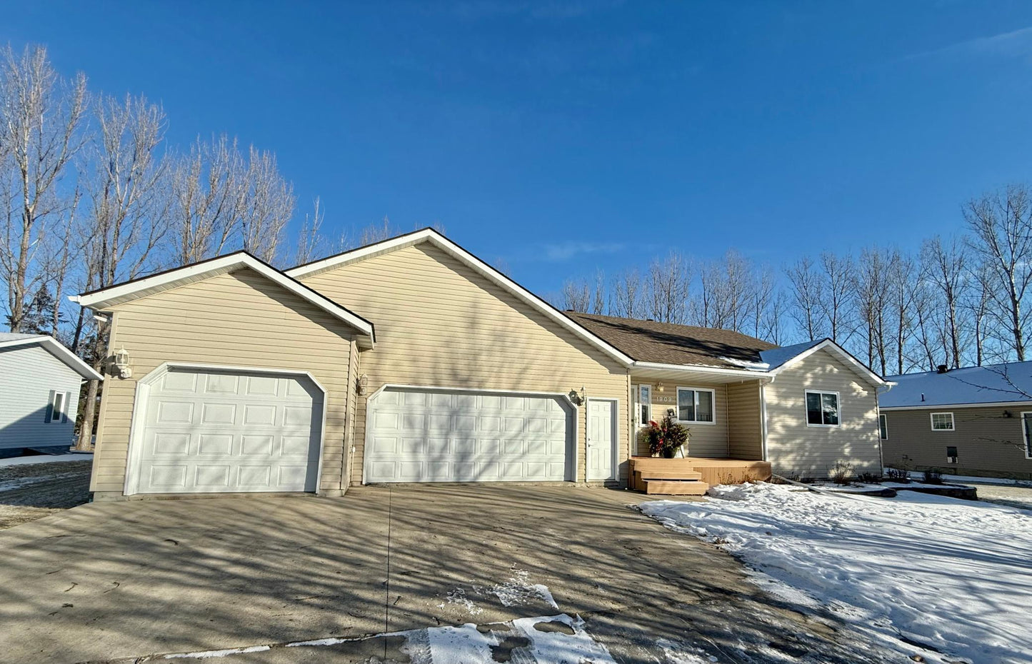 1909 Nelson Drive, Thief River Falls, MN 56701