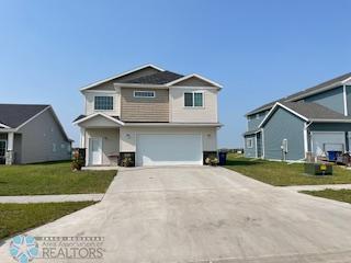 412 Hampton Drive, Moorhead, MN 56560