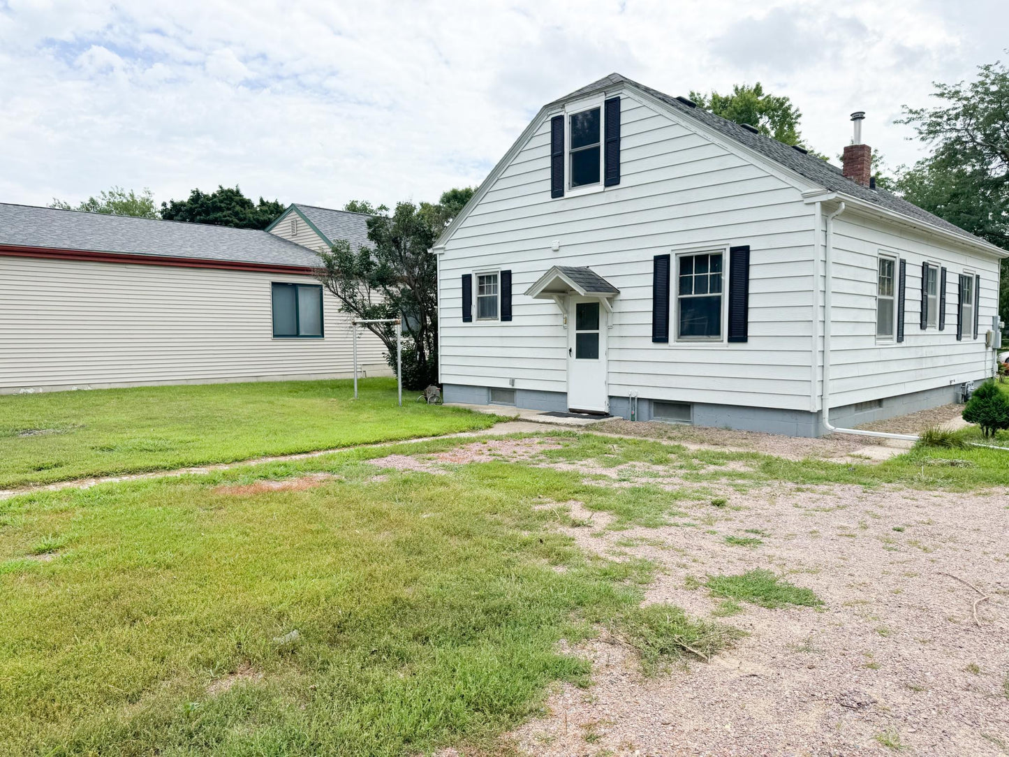 102 8th Street, Windom, MN 56101