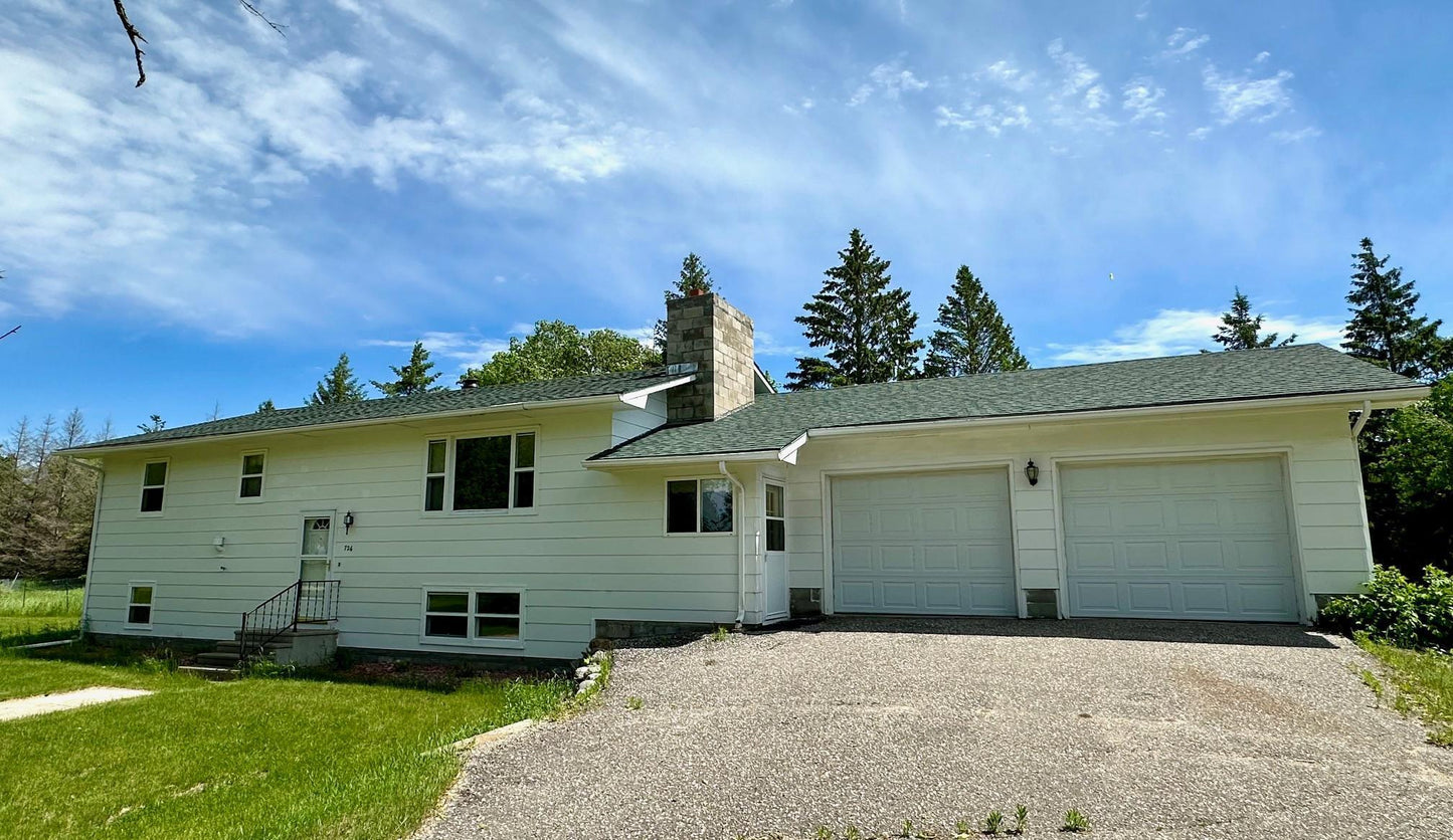 726 10th Street, Greenbush, MN 56726