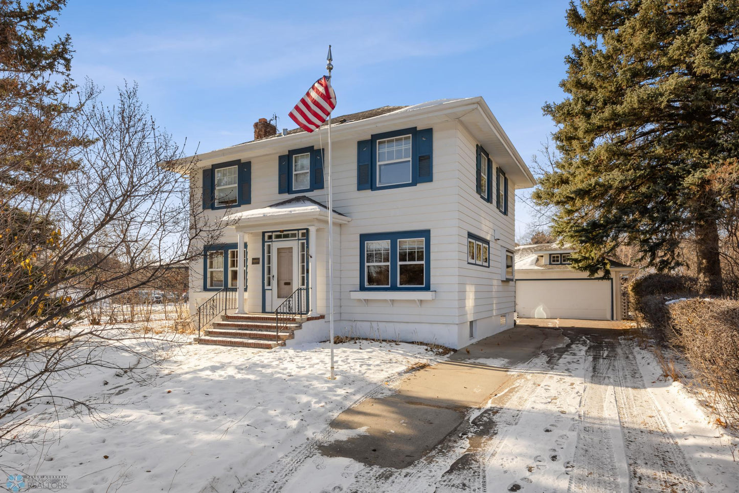 521 9th Street, Moorhead, MN 56560