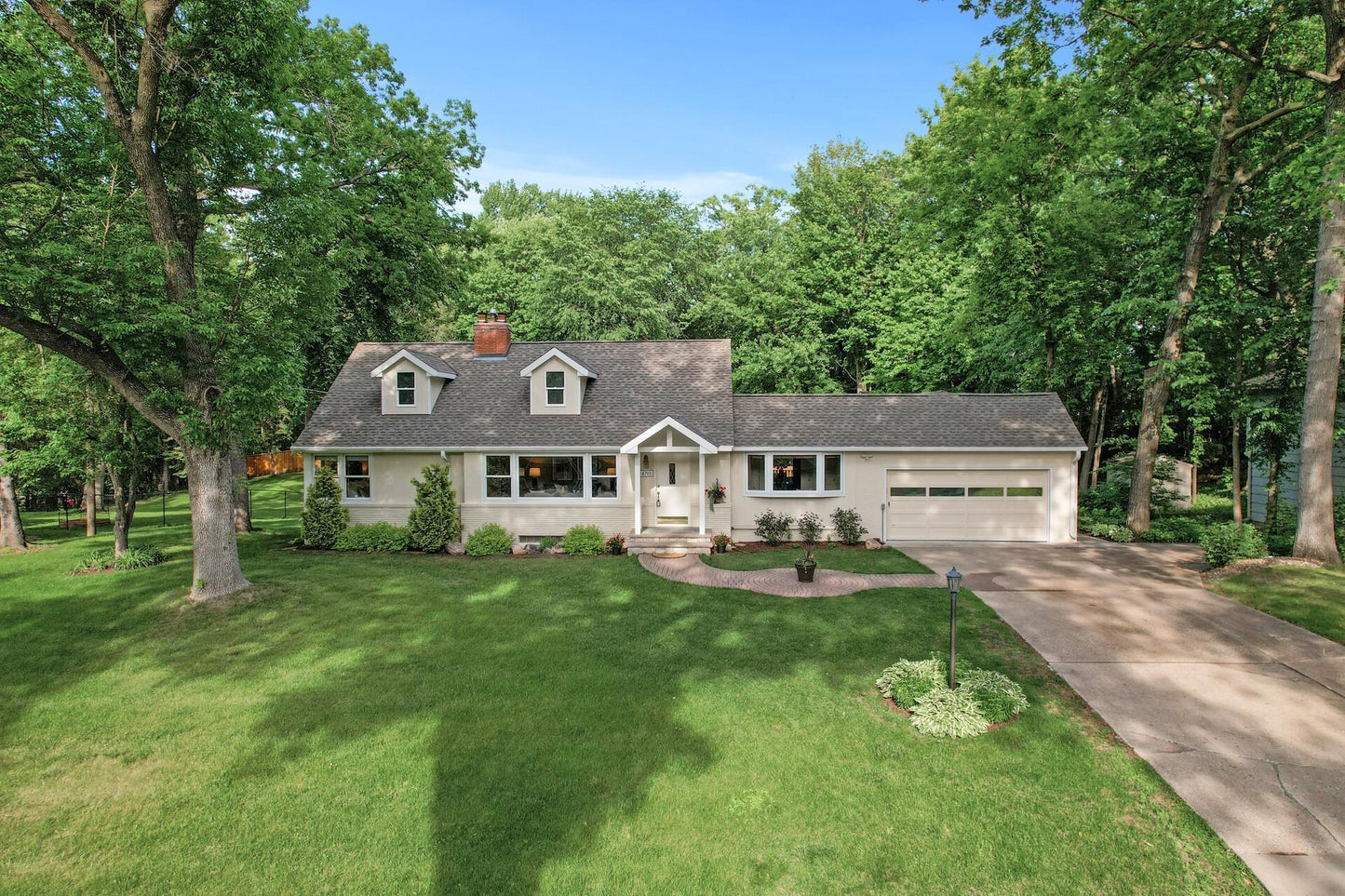 4703 Fairhills Road, Minnetonka, MN 55345