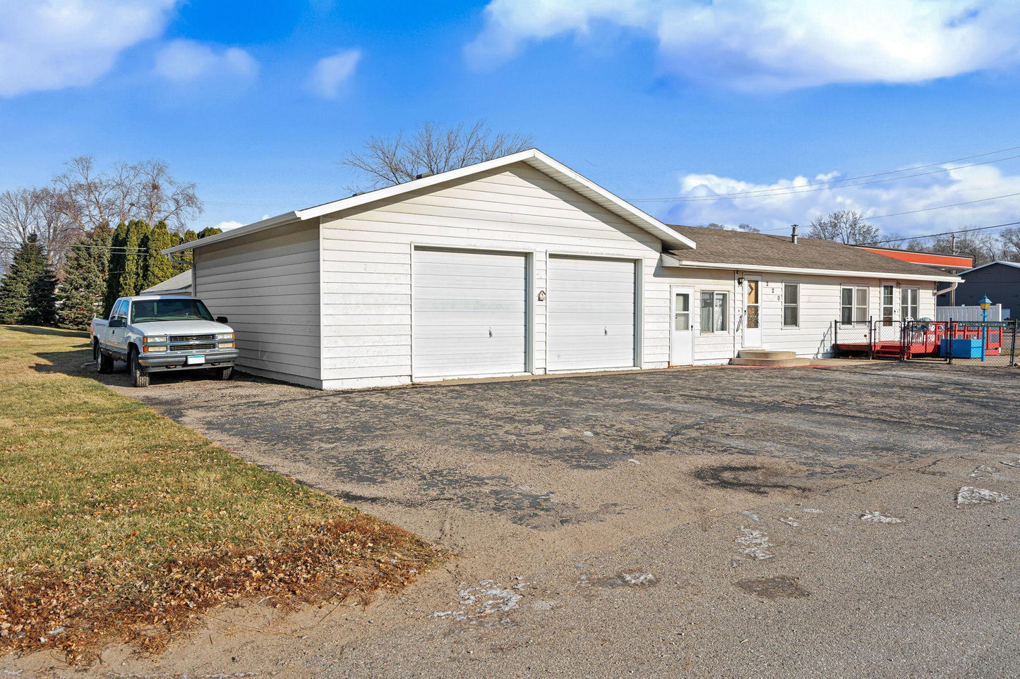 220 20th Street, Faribault, MN 55021