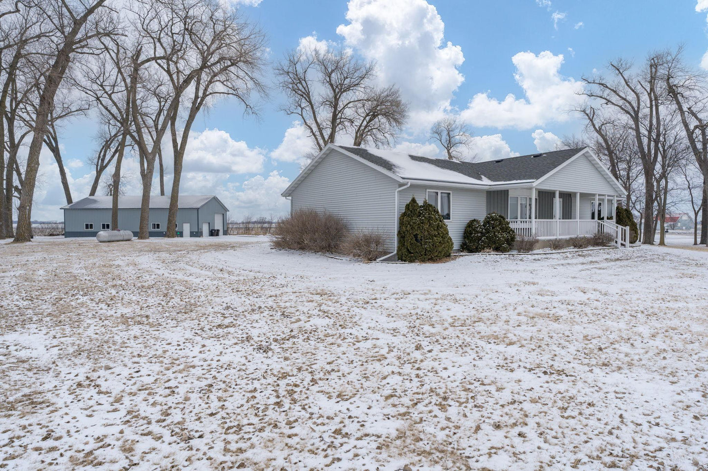 34907 790th Avenue, Madelia, MN 56062