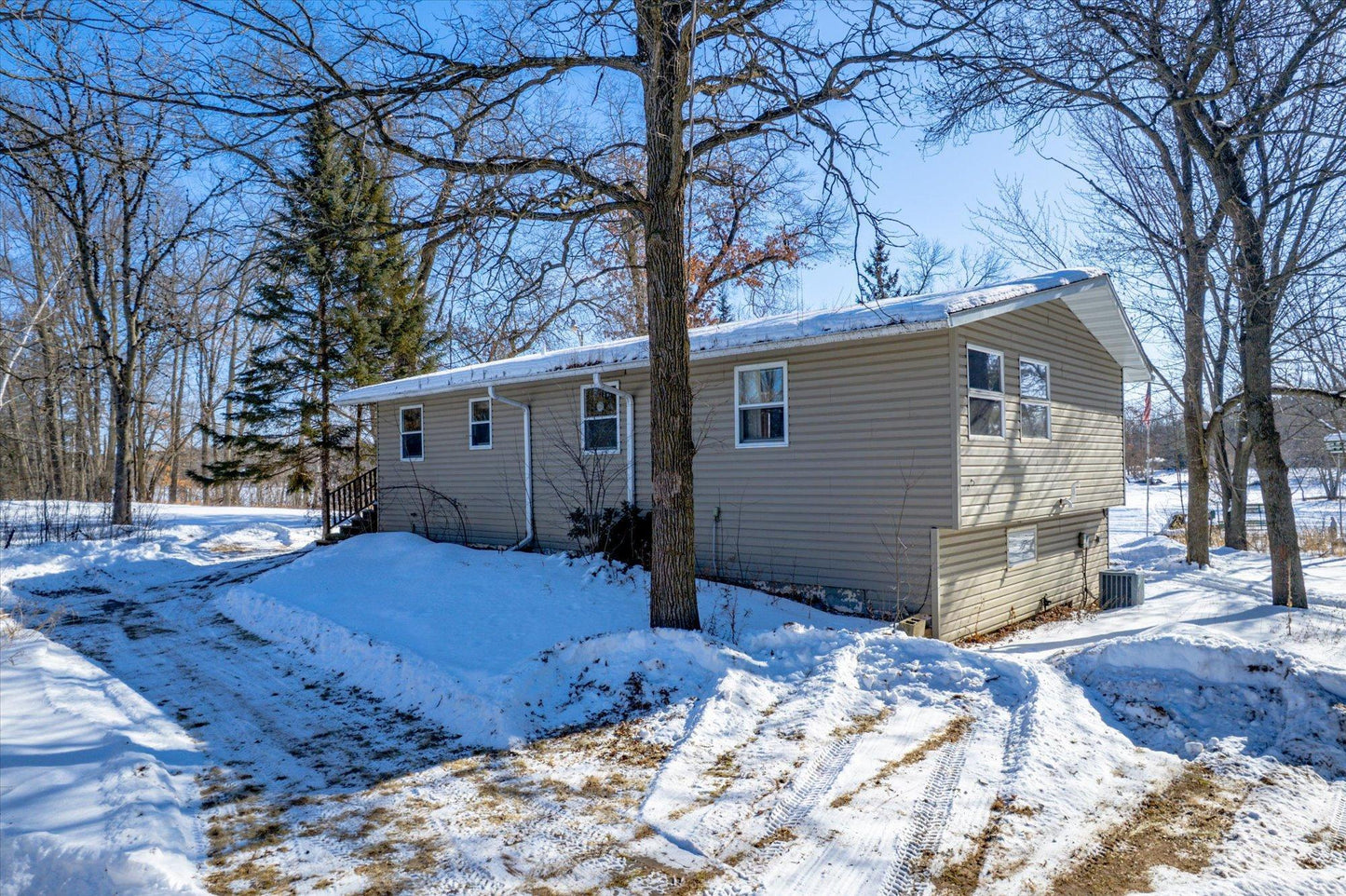 12424 Horseshoe Lane, Pokegama Twp, MN 55063