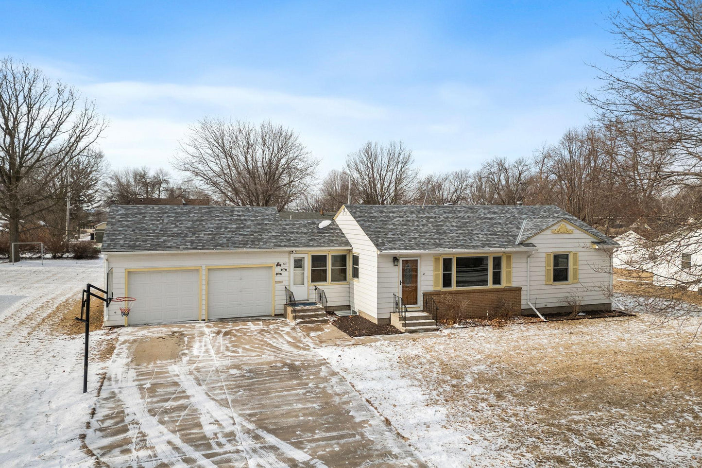 415 8th Street, Gaylord, MN 55334