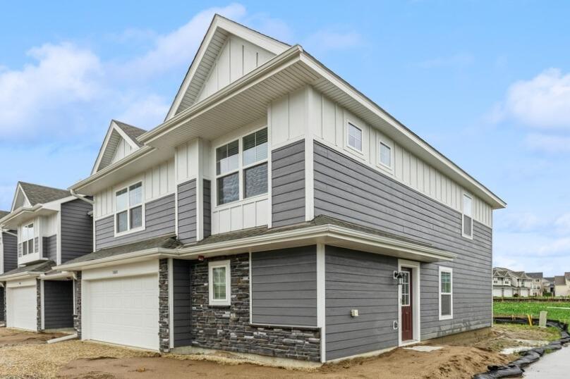 1090 Jubert Drive, Medina, MN 55340