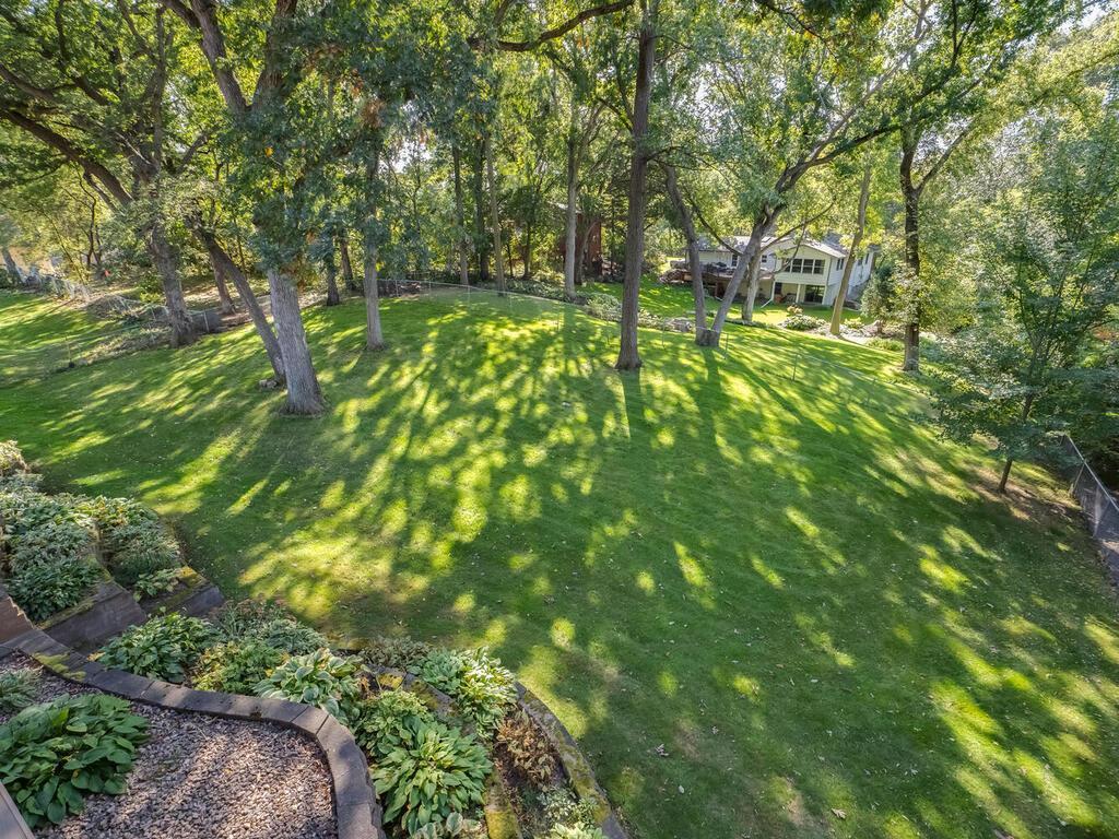 12217 Golden Acre Drive, Minnetonka, MN 55305