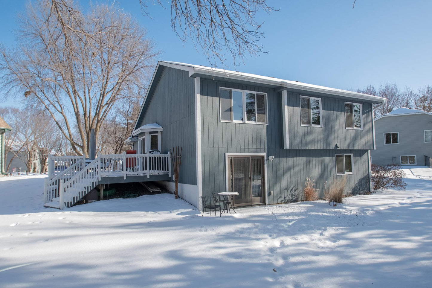 11500 Lakeside Circle, Champlin, MN 55316