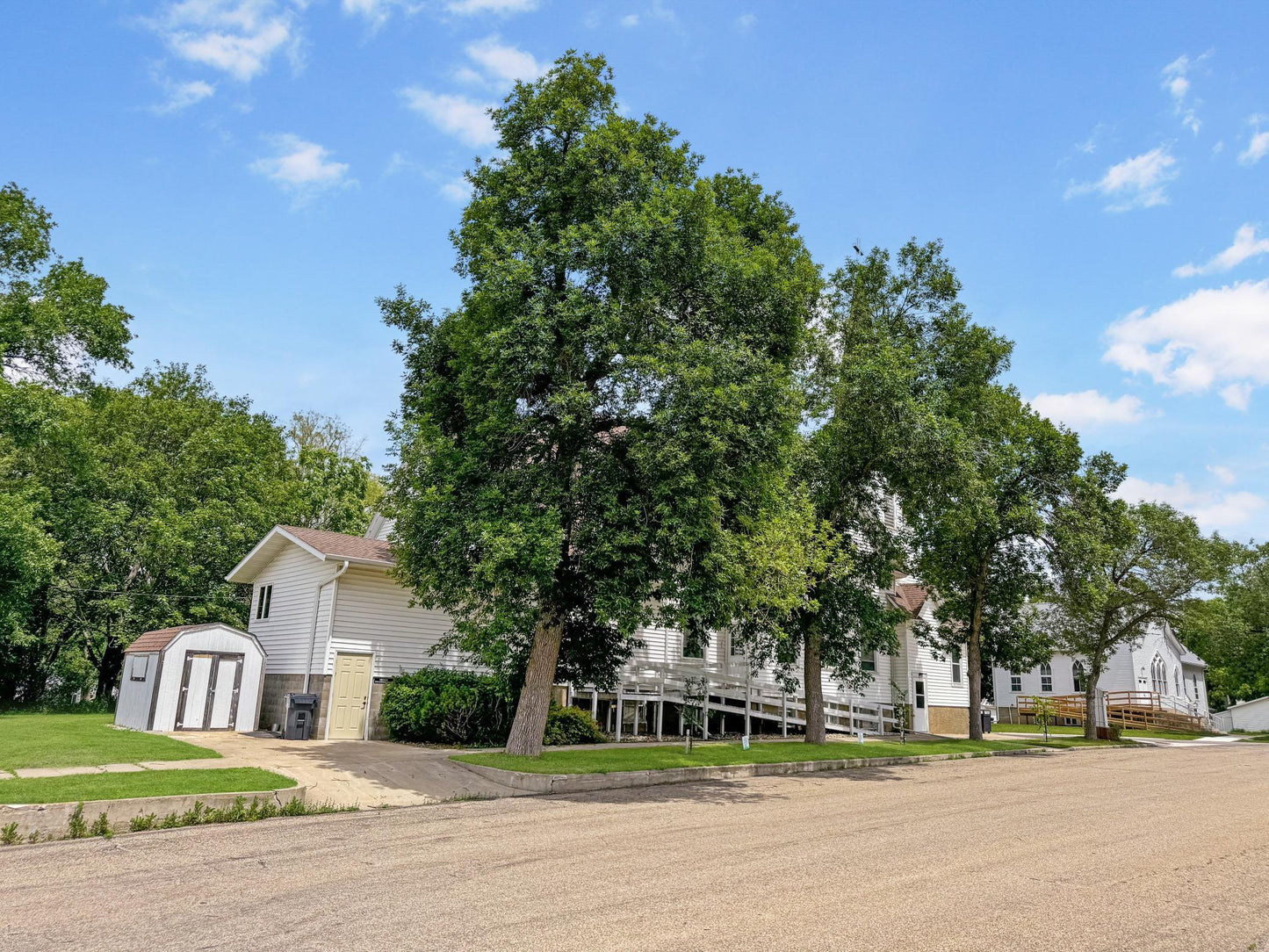 200 Main Street, Hendricks, MN 56136