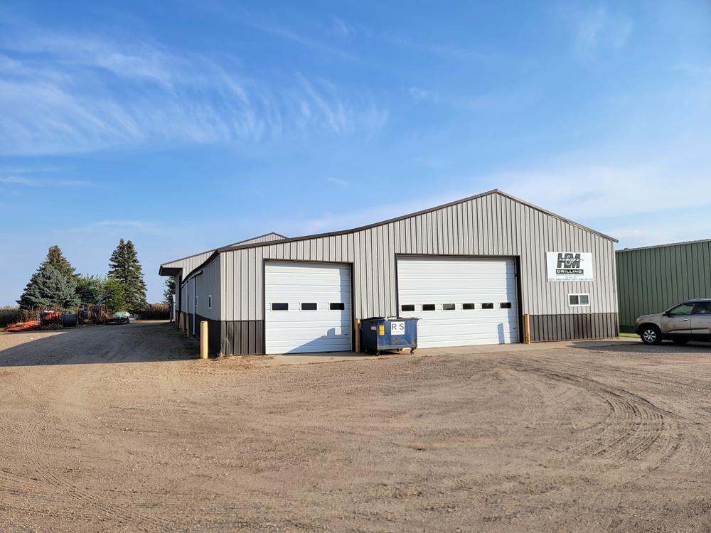 13248 County Road 25 , New Ulm, MN 56073