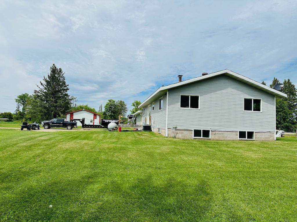 6413 Dusek Road, Floodwood, MN 55736