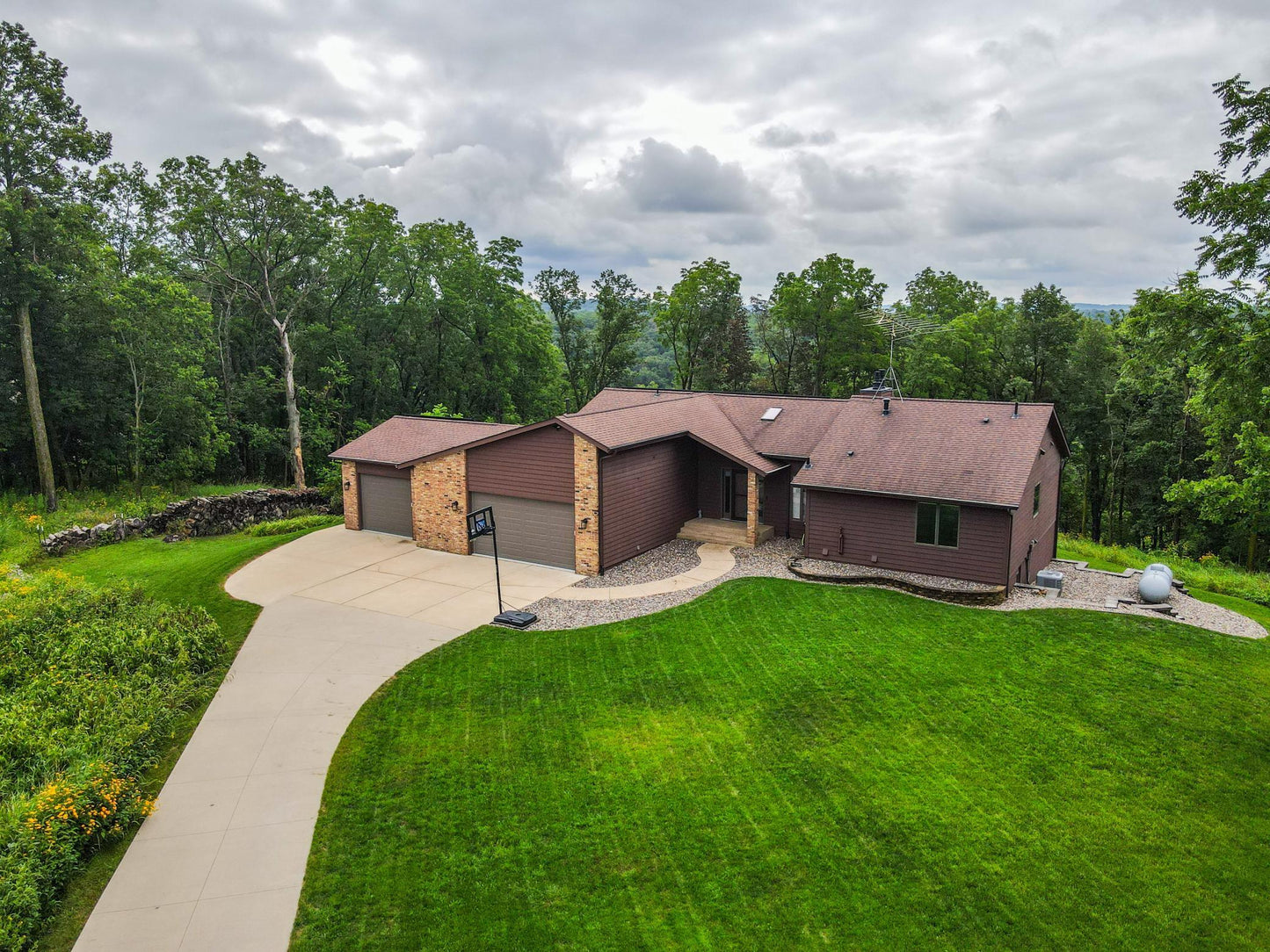 924 Windermere Ct NW , Oronoco Twp, MN 55960