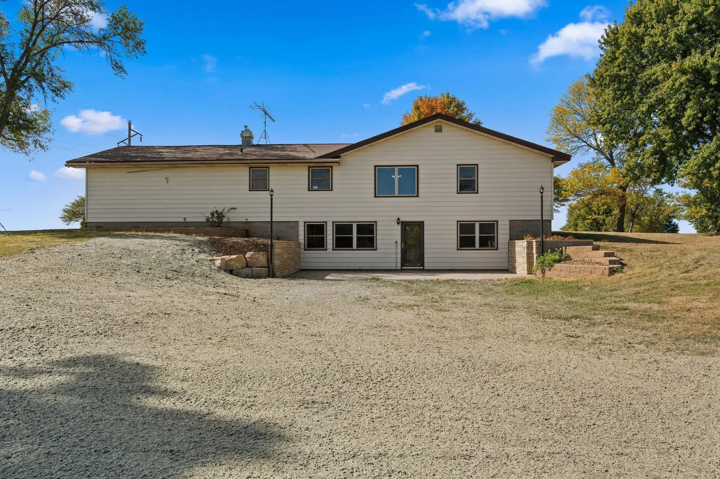 14096 Highland Drive, Waseca, MN 56093