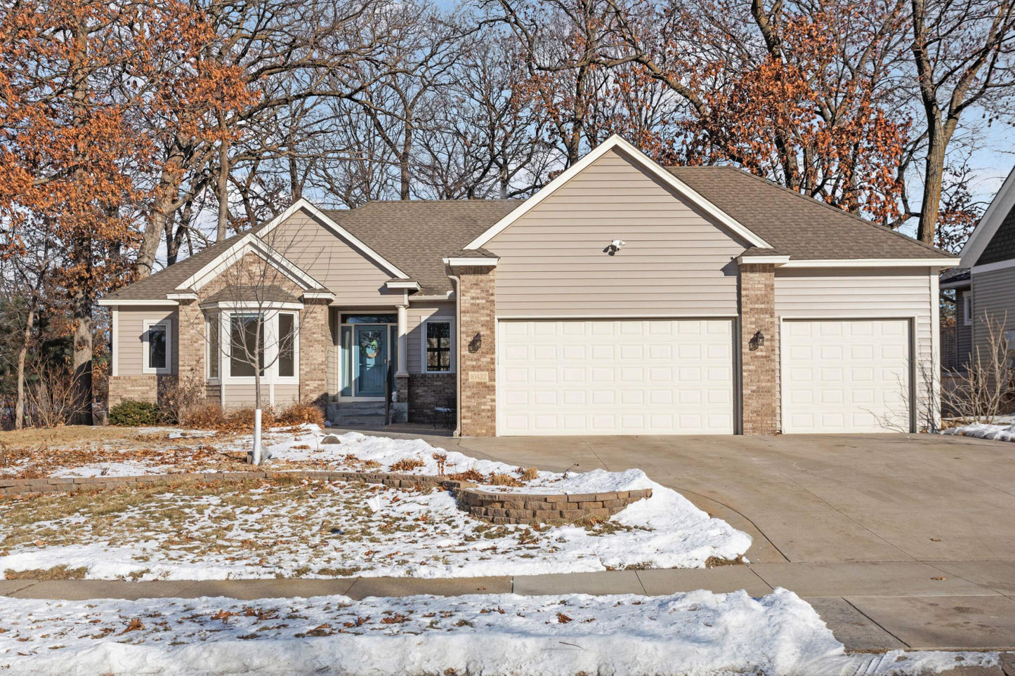 10422 Hidden Oaks Lane, Champlin, MN 55316