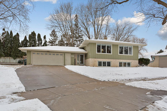 2337 Haling Court, Rochester, MN 55901