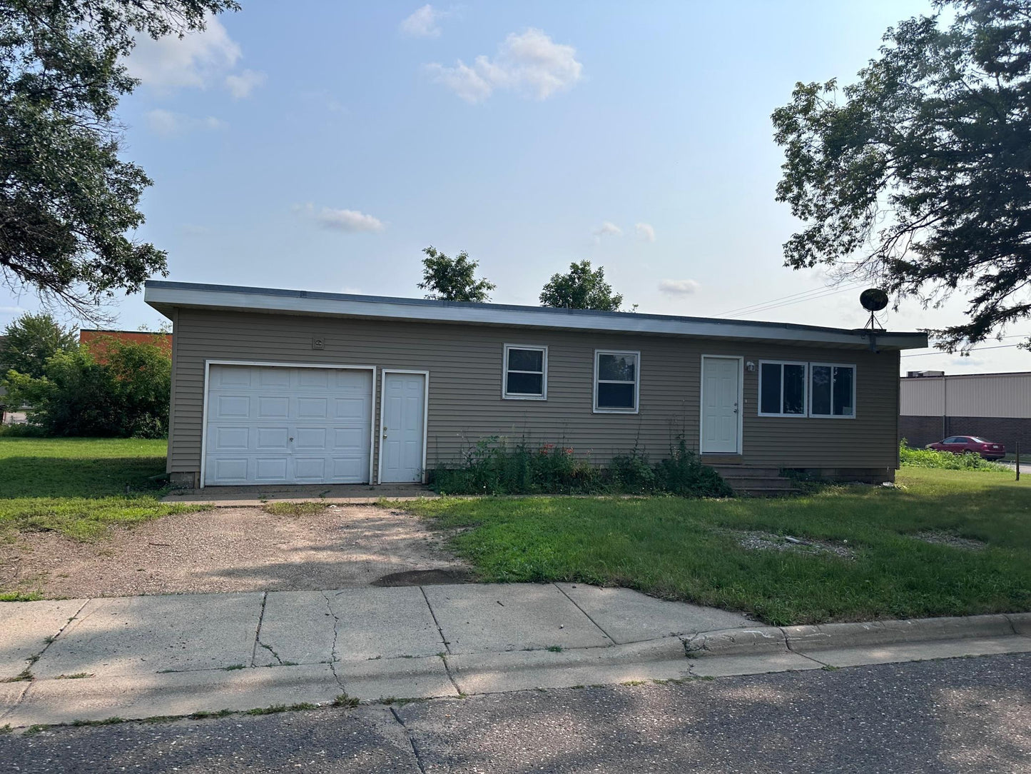 1200 3rd Avenue, Little Falls, MN 56345