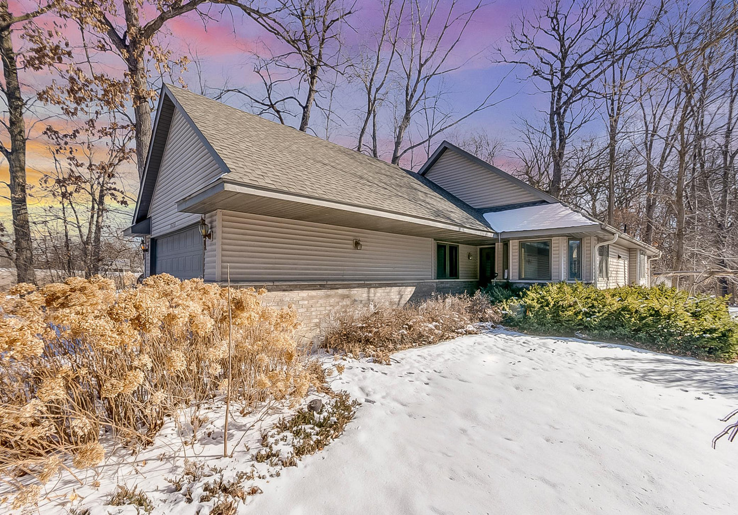 15153 Cates Lake Drive, Savage, MN 55372