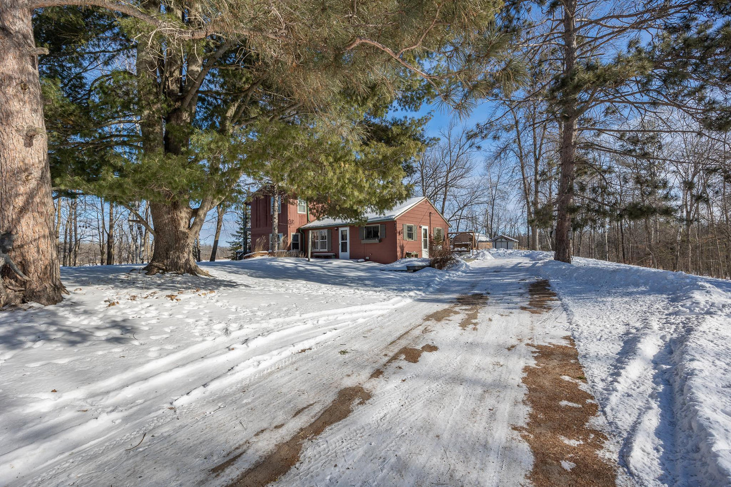 2170 County 5 , Hackensack, MN 56452