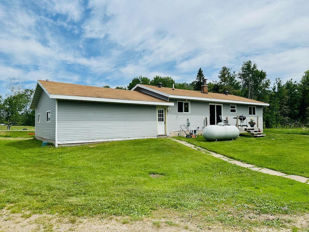 6413 Dusek Road, Floodwood, MN 55736