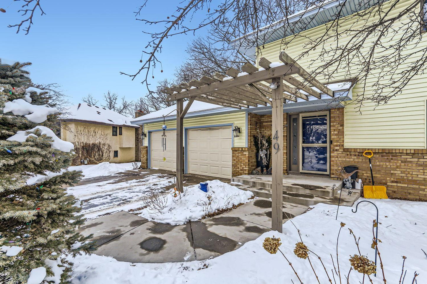 11449 Goldenrod Street, Coon Rapids, MN 55448