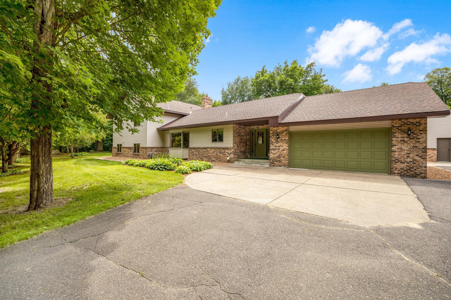 1171 Labeaux Avenue, Saint Michael, MN 55376