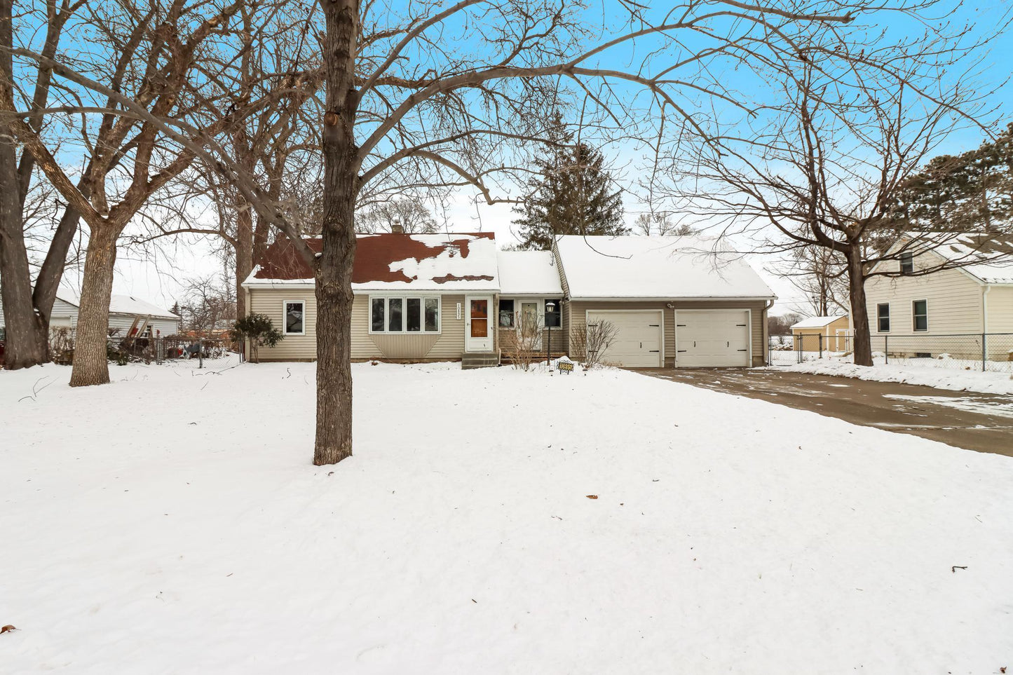 10895 Thrush Street, Coon Rapids, MN 55433