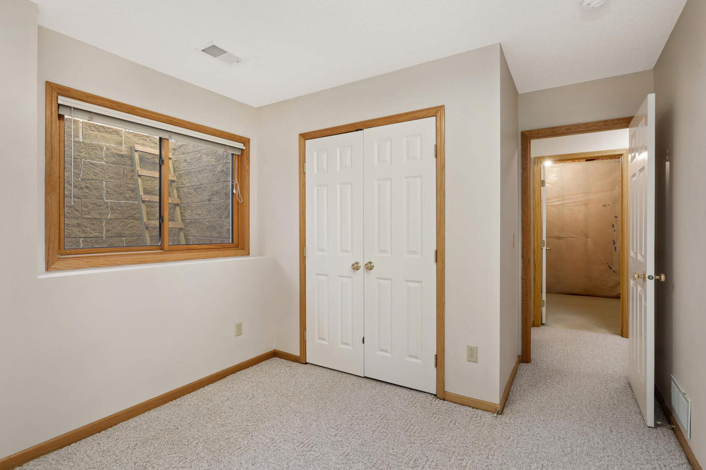 10422 Hidden Oaks Lane, Champlin, MN 55316