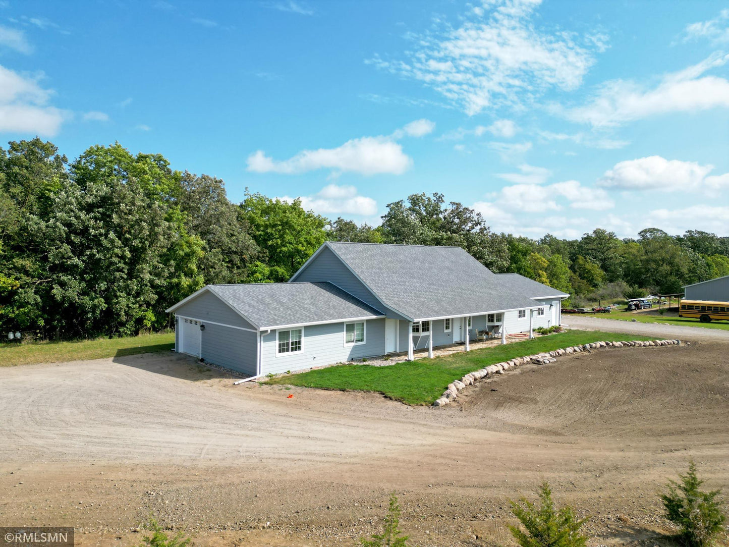 13796 State Highway 55 , Annandale, MN 55302