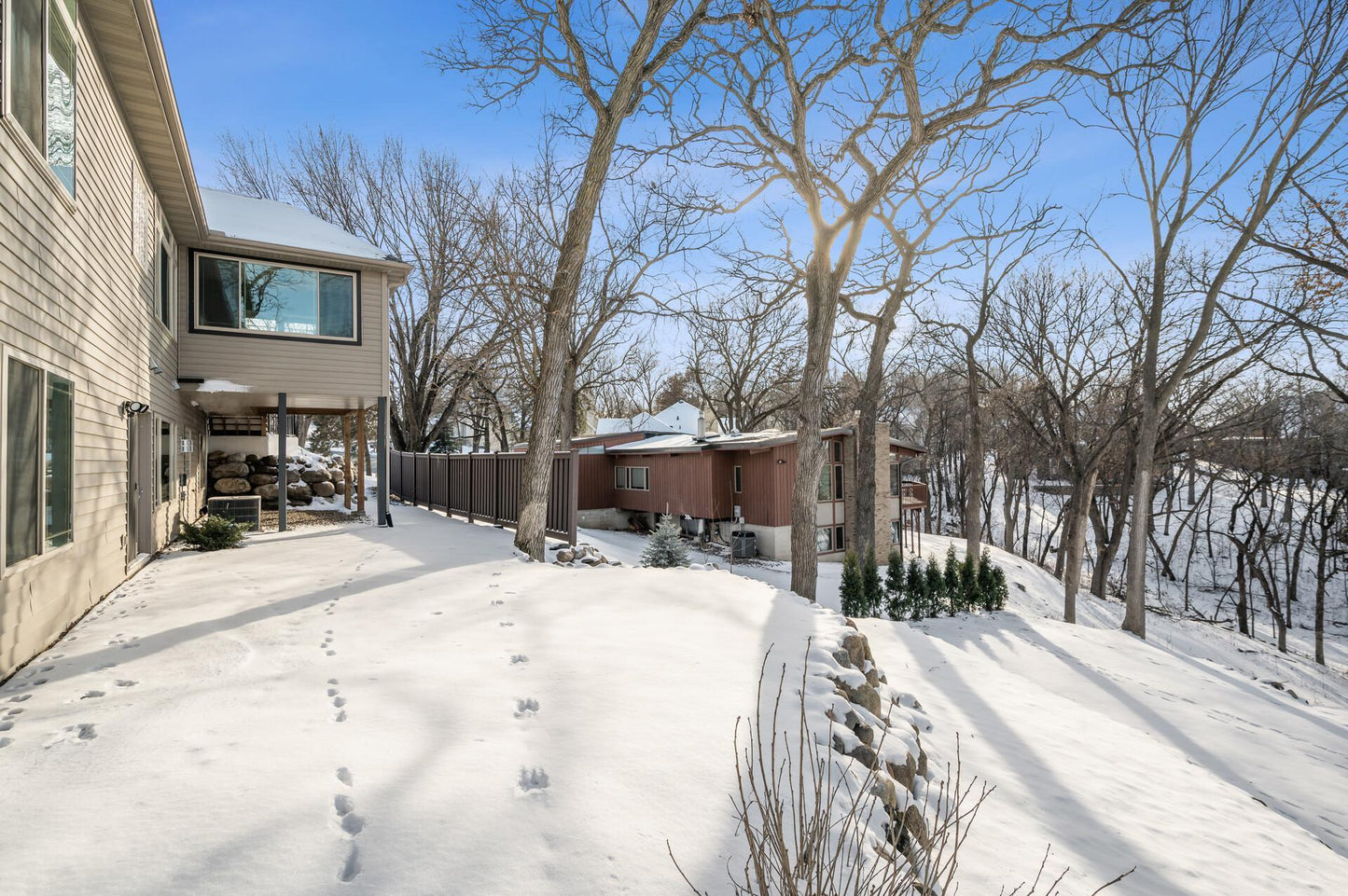 3817 Kings Wood Trail, Eagan, MN 55122