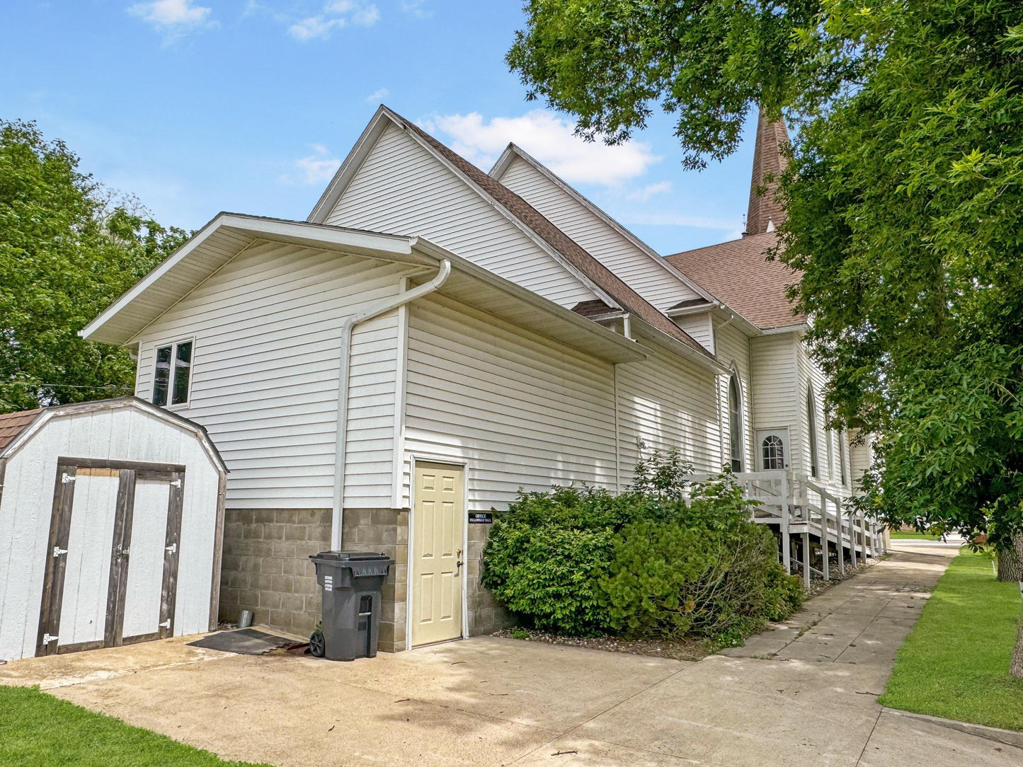 200 Main Street, Hendricks, MN 56136