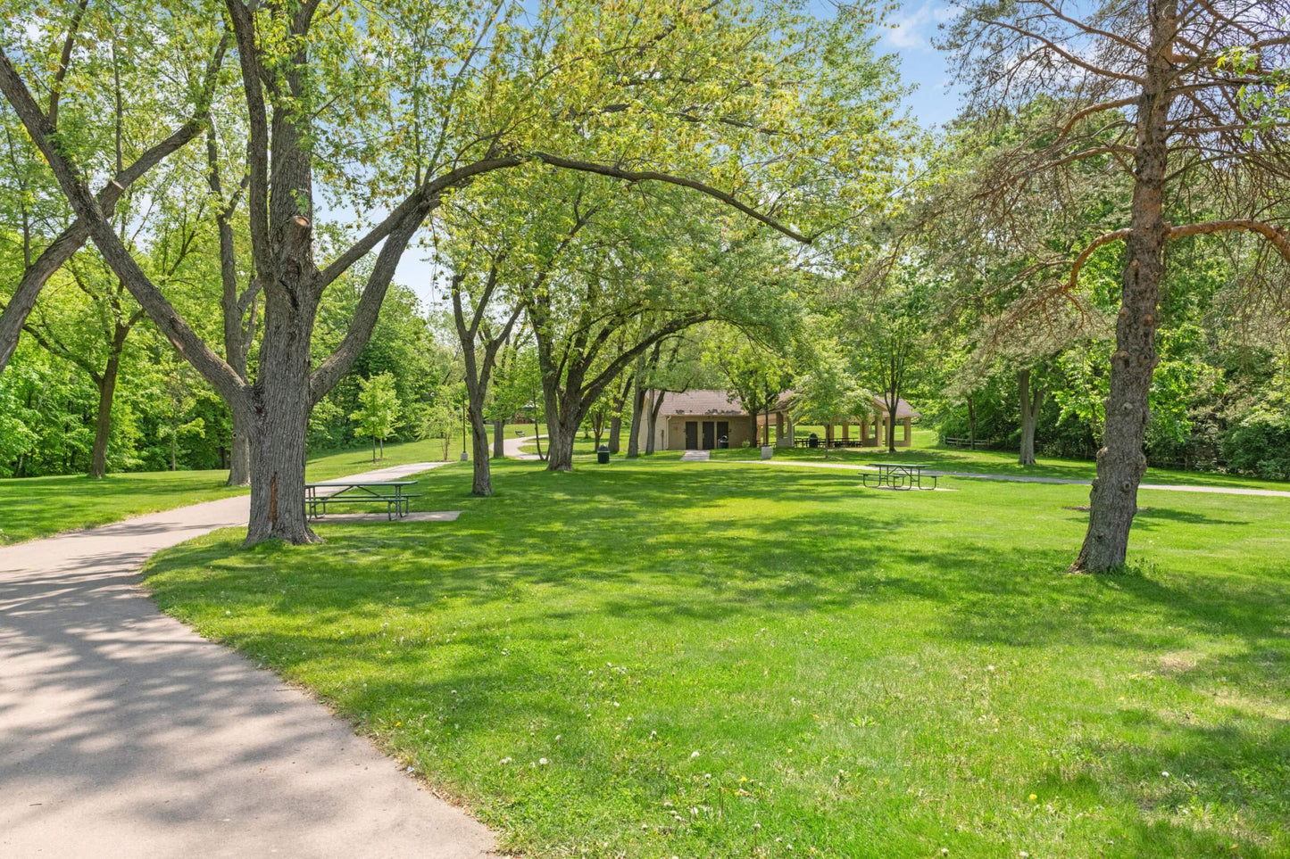 2762 Mallard Drive, Woodbury, MN 55125