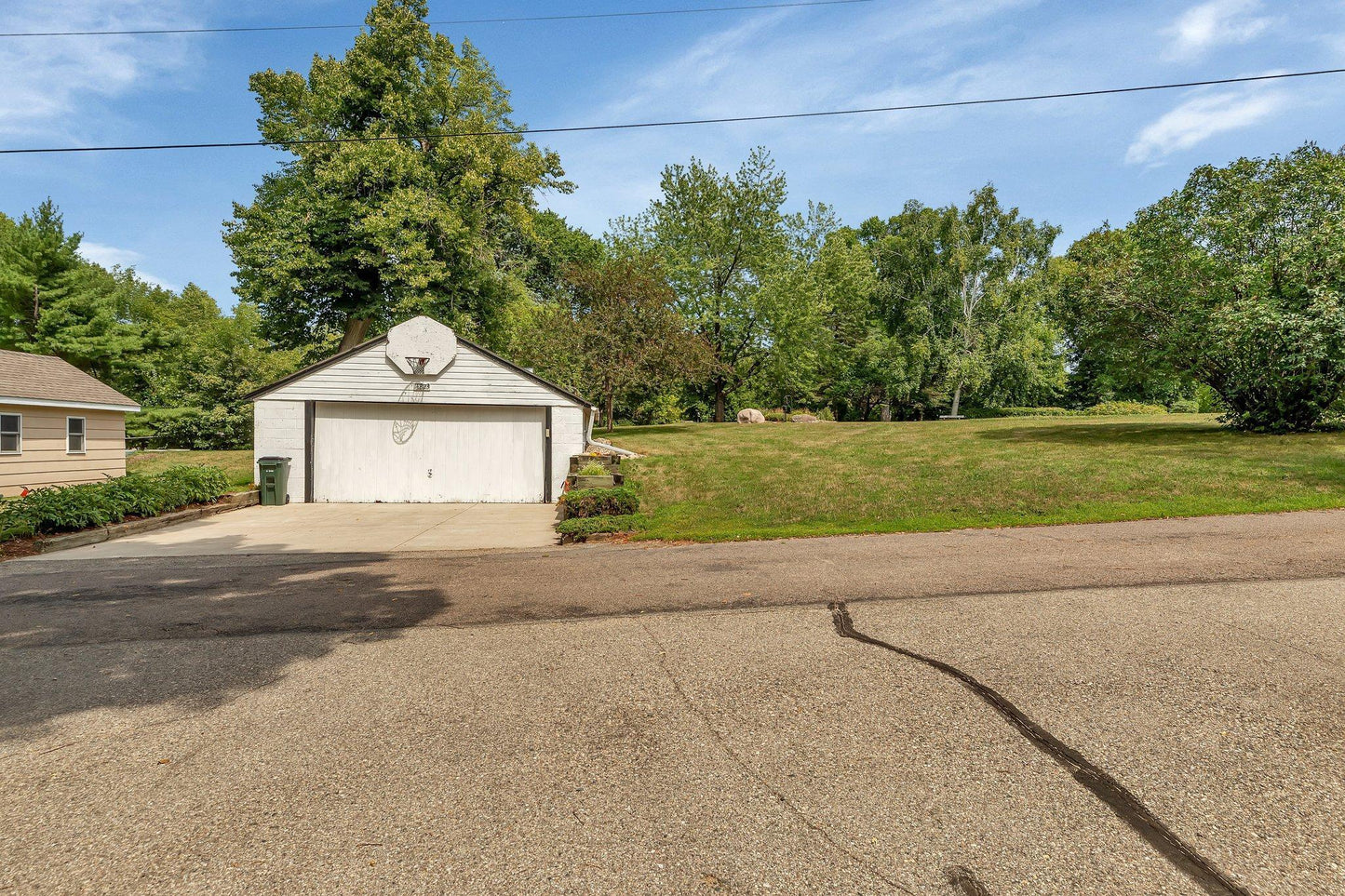 14823 Linden Hill Road, Paynesville Twp, MN 56362