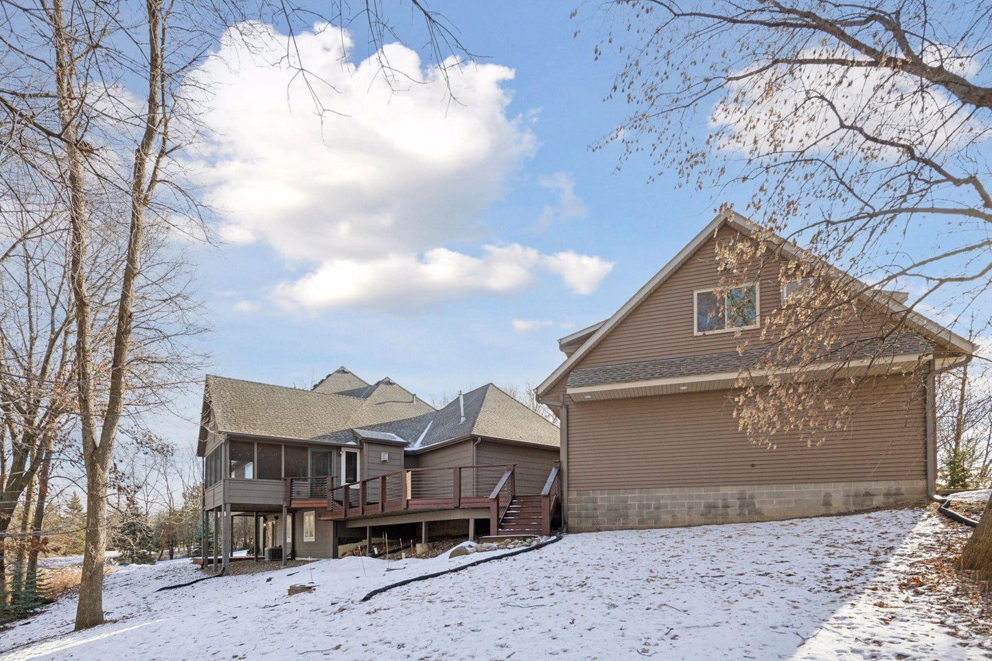 1811 Lake Lucy Lane, Chanhassen, MN 55331