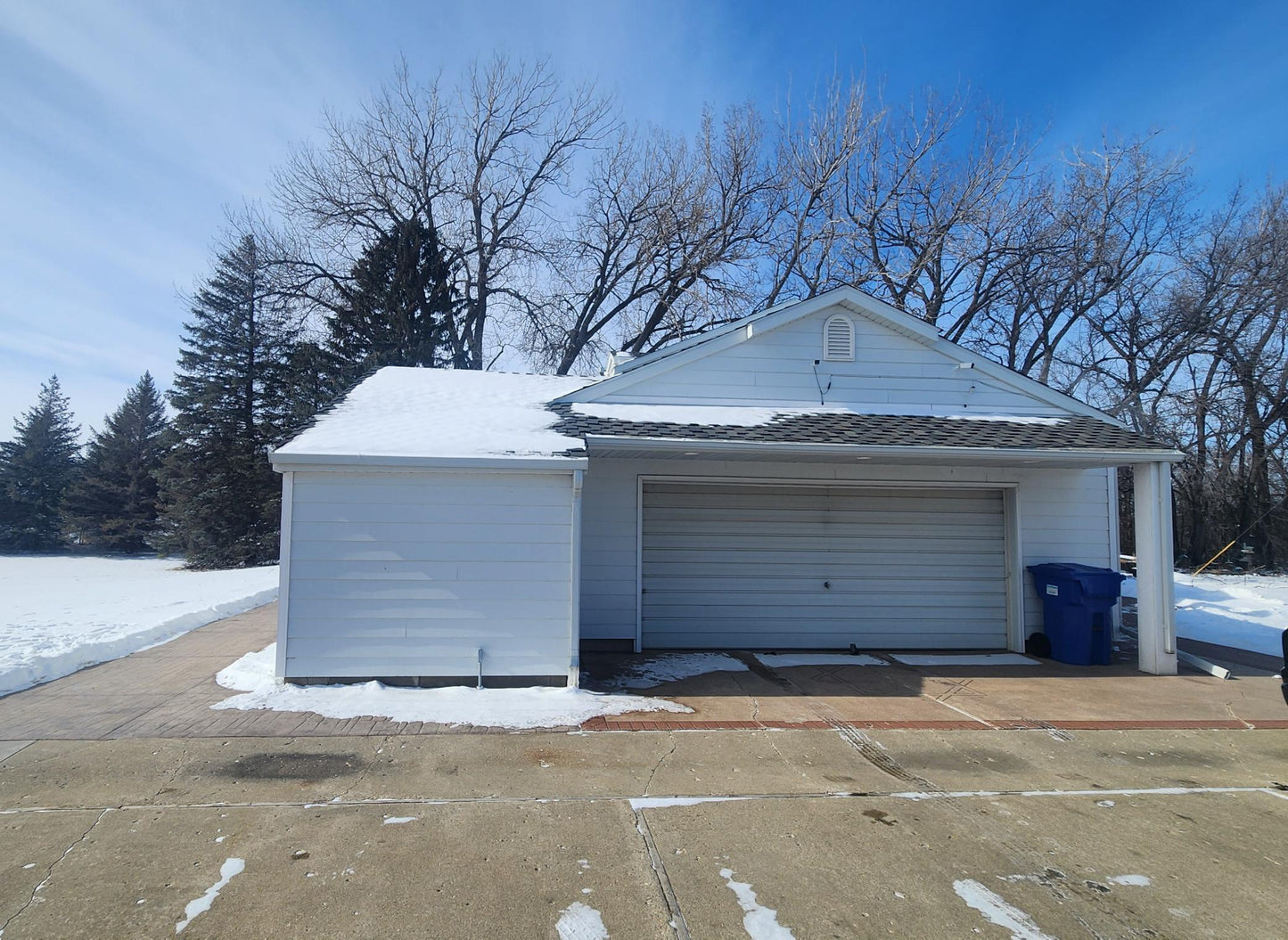 1010 5th Street, Pipestone, MN 56164