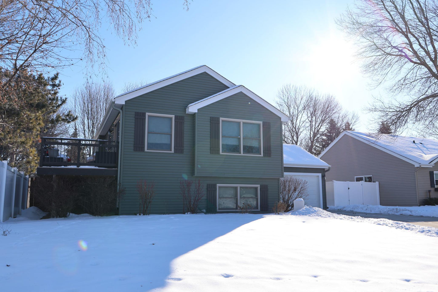 3887 Hallmark Avenue, Oakdale, MN 55128