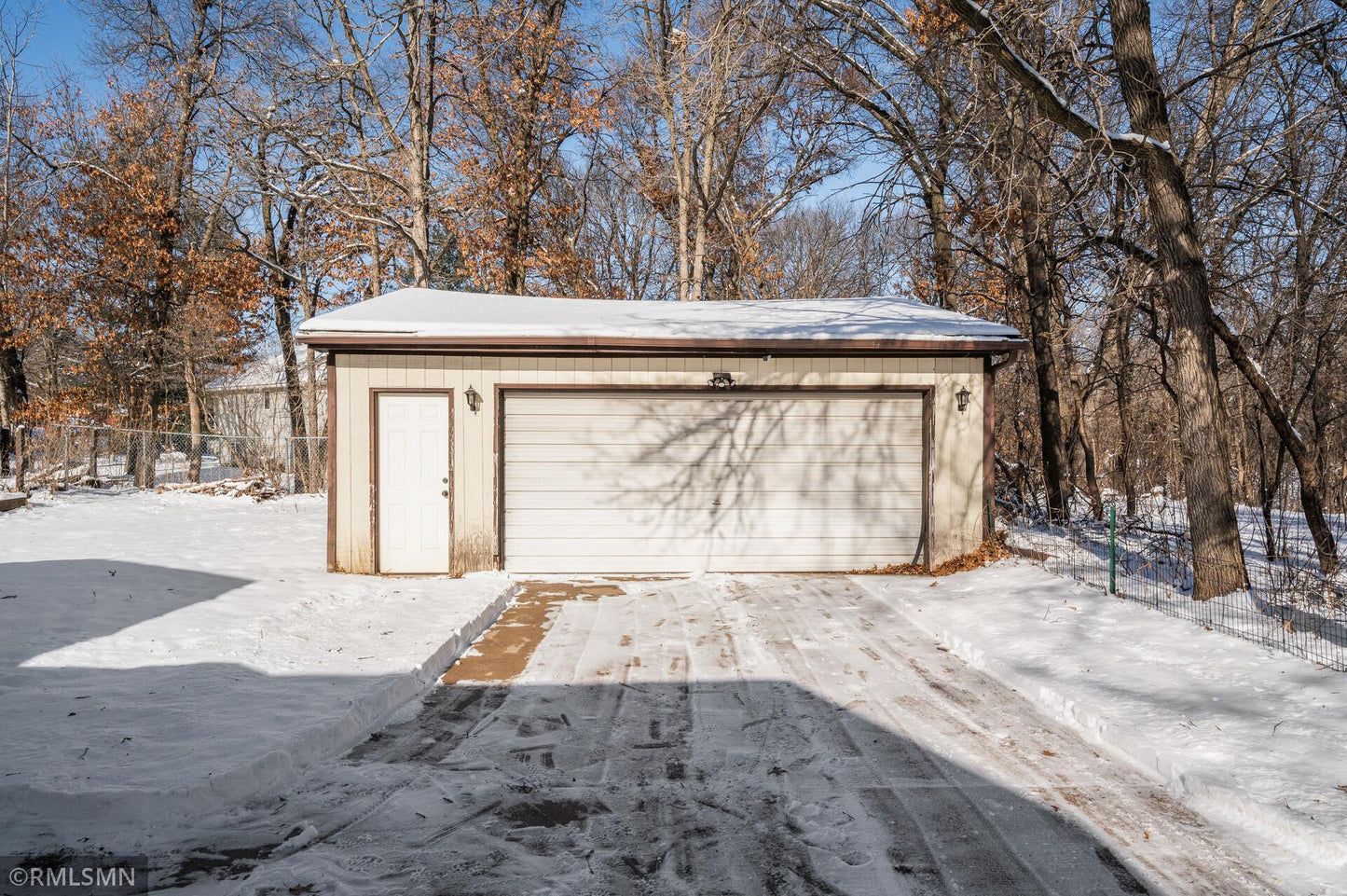 2493 Skillman Avenue, North Saint Paul, MN 55109