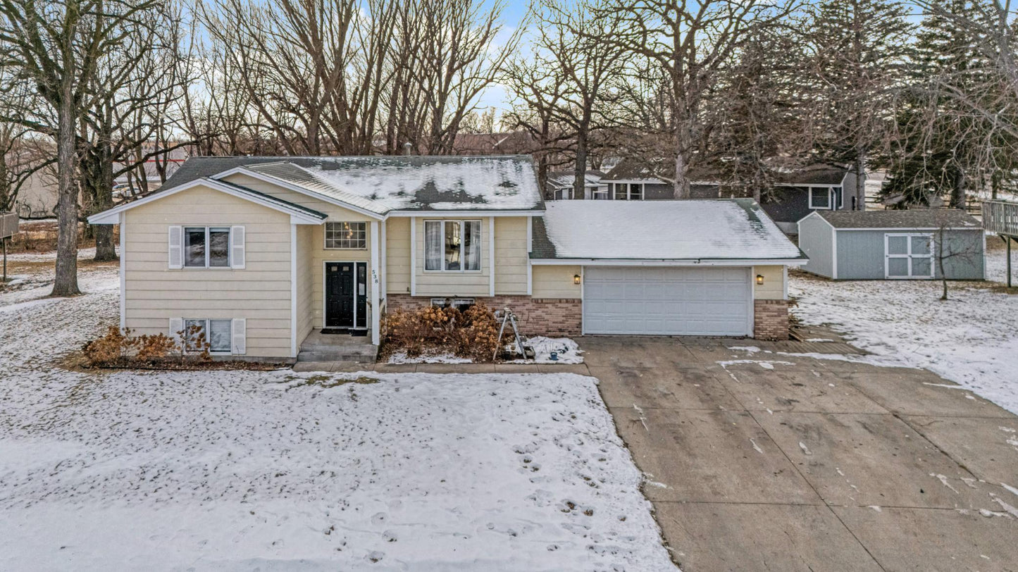 538 Devonshire Drive, Norwood Young America, MN 55397