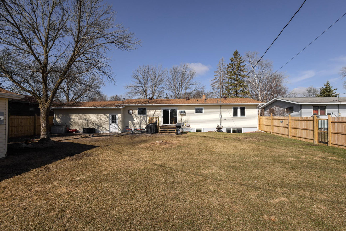 1327 Jackson Avenue, Detroit Lakes, MN 56501