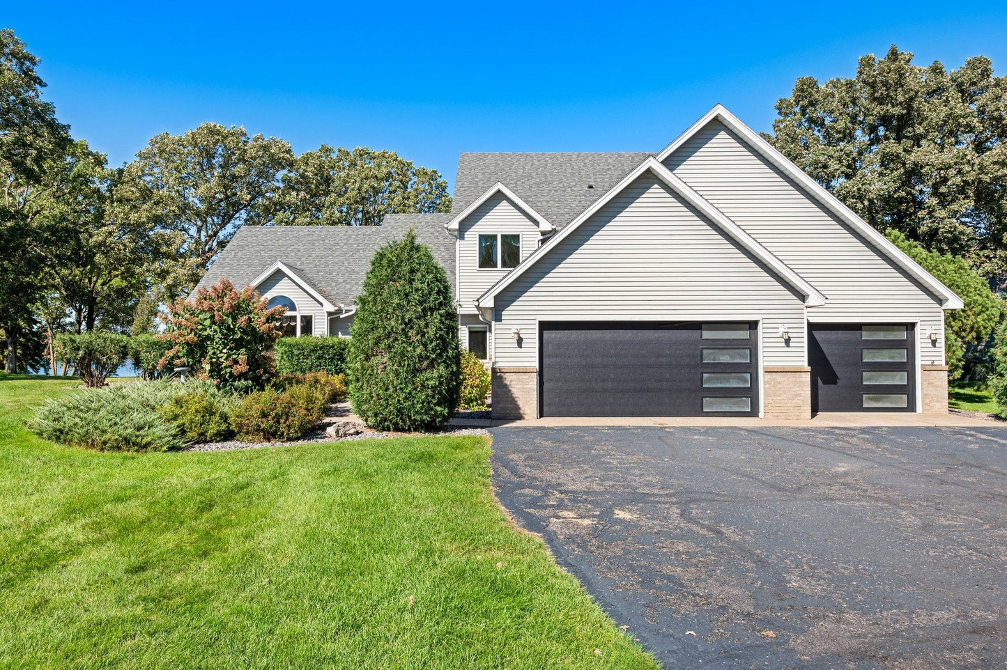 140 Shoreview Estate, Big Lake, MN 55309