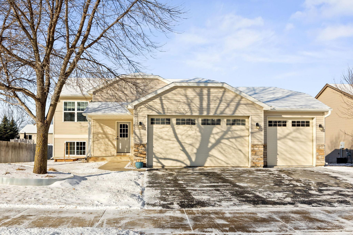 611 Dillon Avenue, Montrose, MN 55363