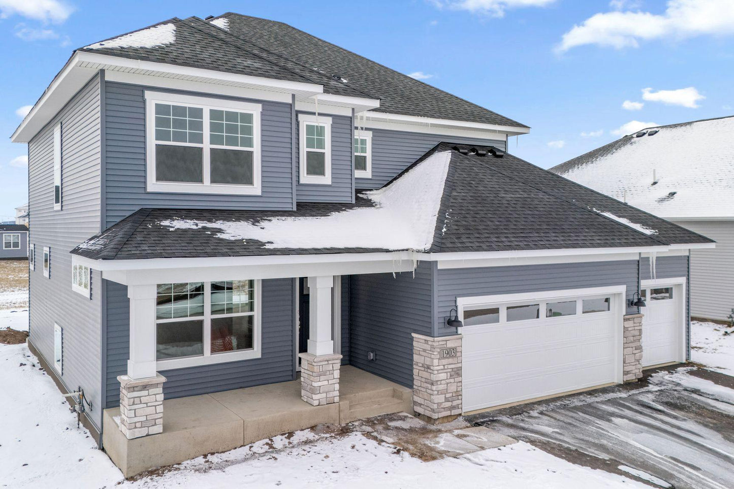 1903 Sparrow Drive, Shakopee, MN 55379