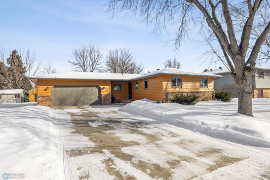 3910 4th Street, Moorhead, MN 56560