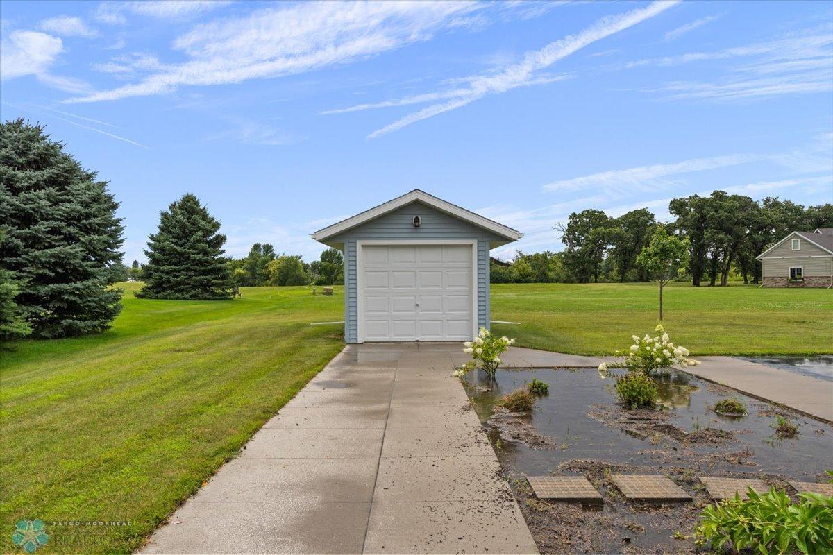 405 Oak Street, Breckenridge, MN 56520