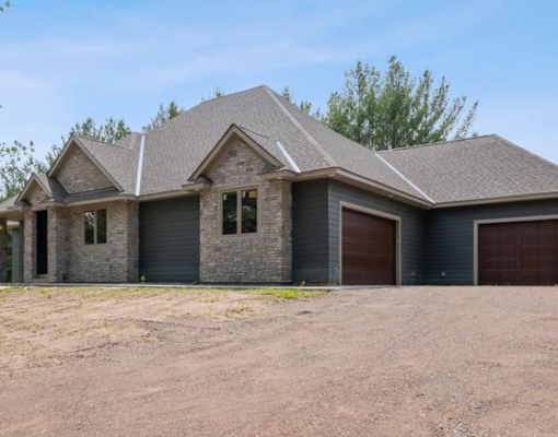 35902 Verdin Street, Cambridge, MN 55008