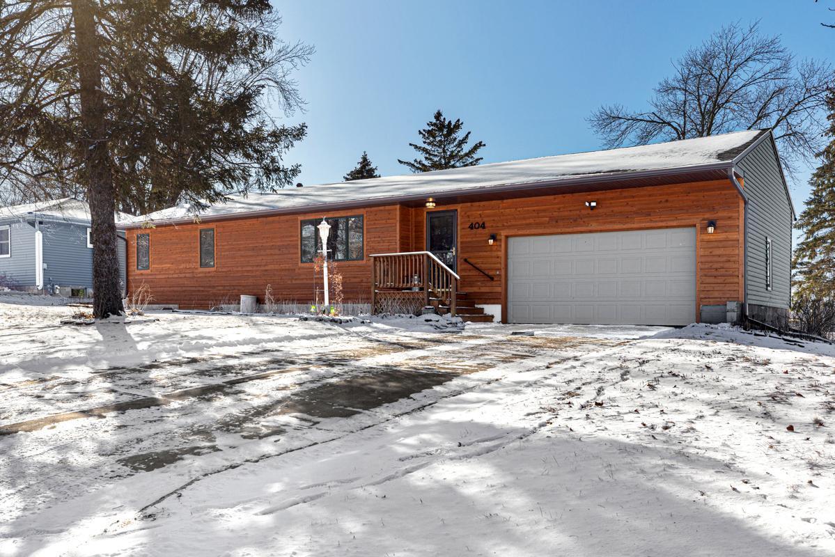 404 Ash Avenue, New Richland, MN 56072