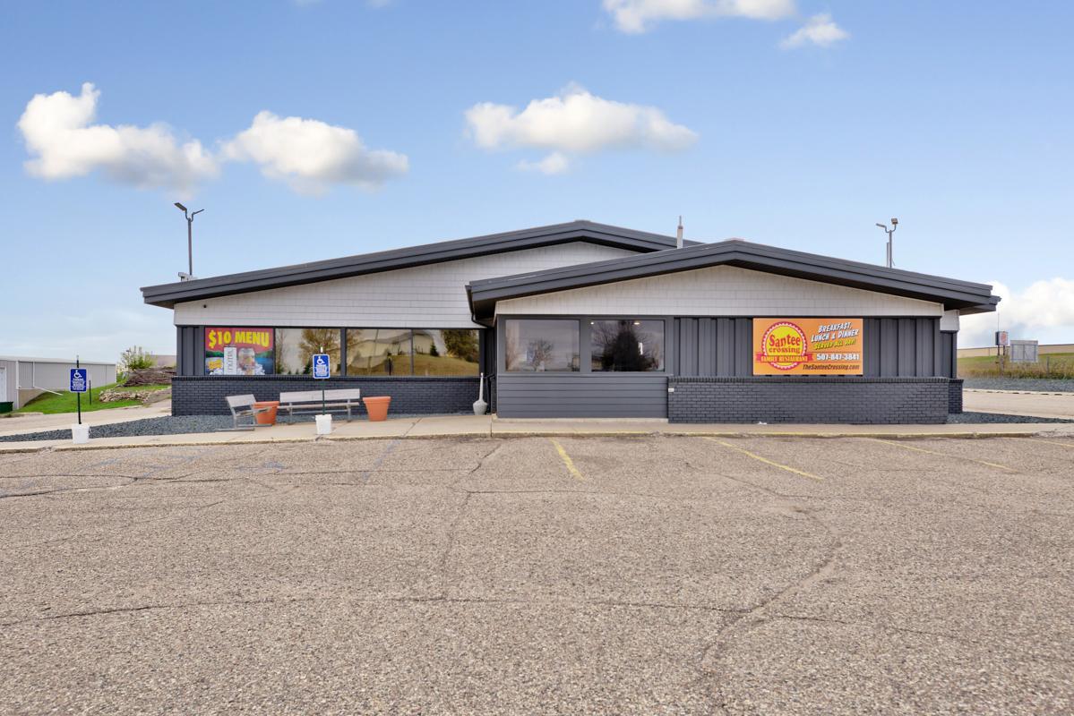 1061 Highway 71 , Jackson, MN 56143